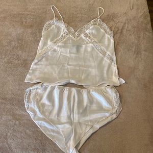 Size medium Victoria’s Secret pajamas